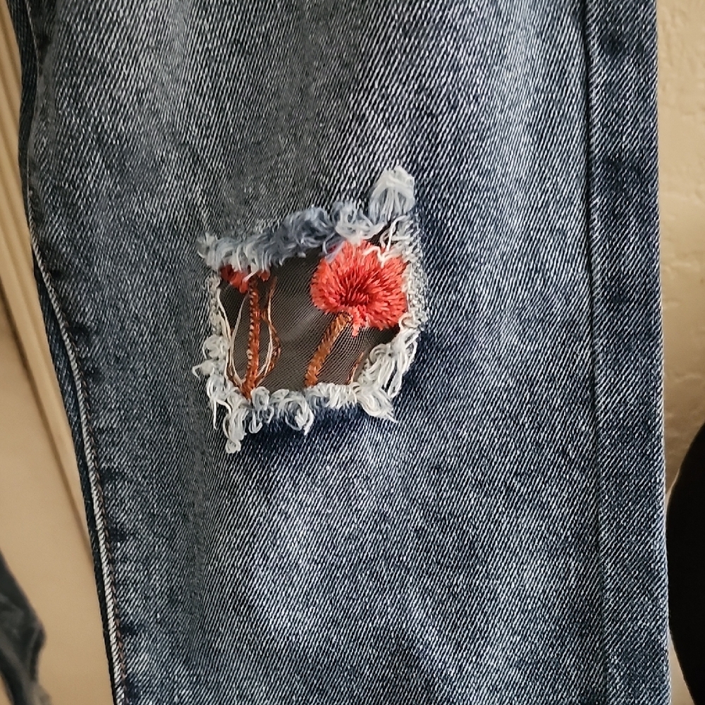 Blank Paige Trendy Distressed Boyfriend Jeans in Blue - Picture 3 of 10